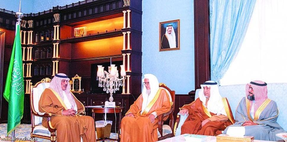 أمير الباحة رئيساً فخرياً لجمعية رعاية الأيتام بالمنطقة